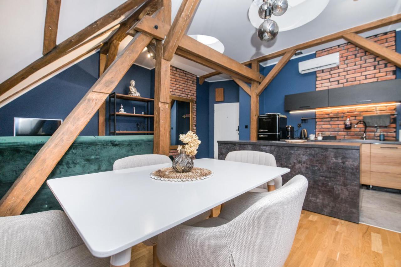 Uroczy Apartament Gliwice Exteriör bild